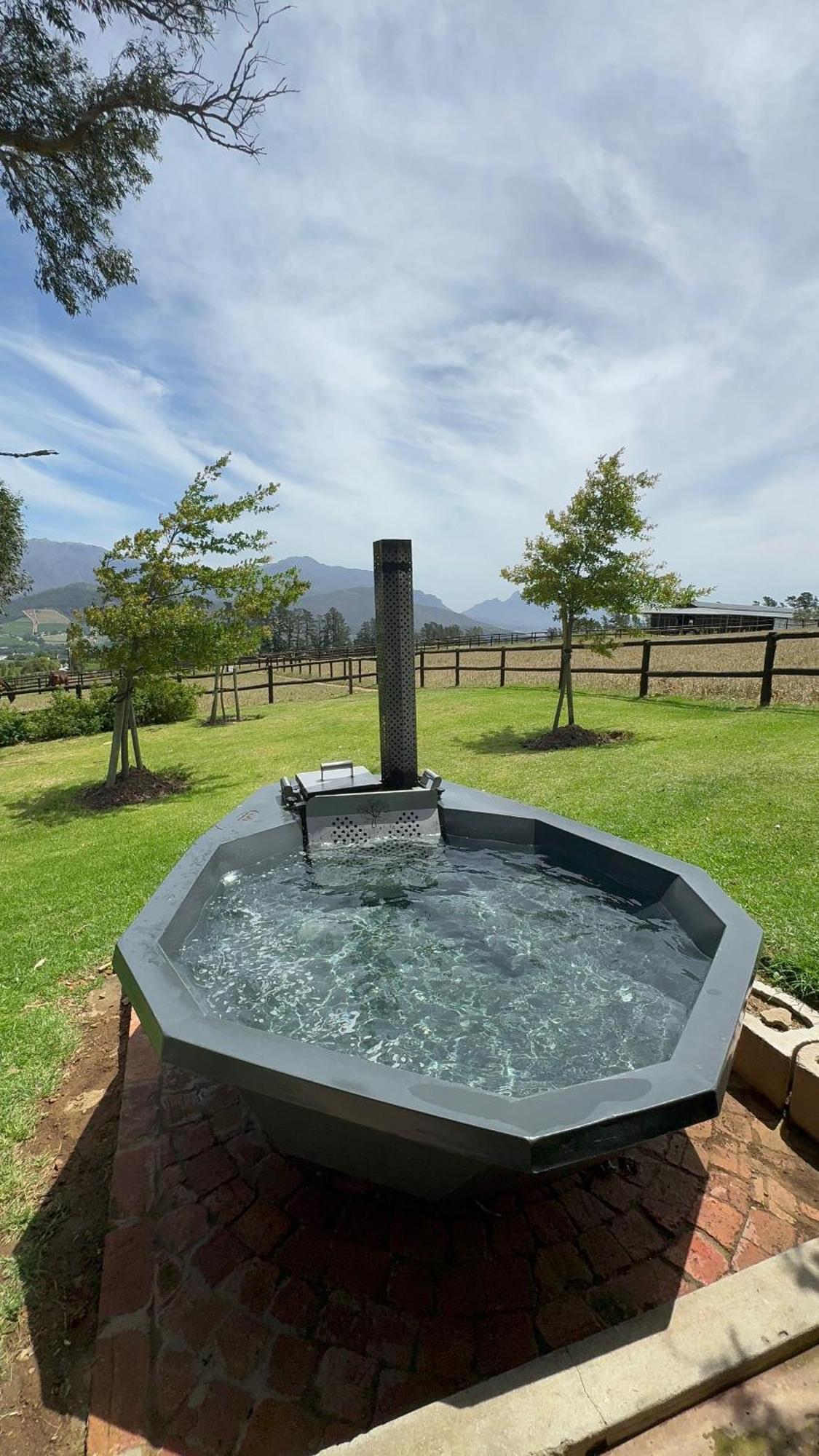 Courchevel Cottages Franschhoek Bagian luar foto